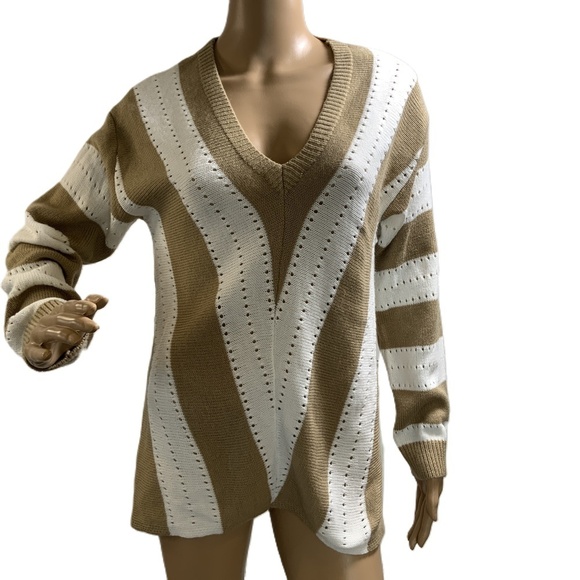 Tan White Striped Long-Sleeve Round-Neck Casual Sweater Size Med Preppy Academia - Picture 1 of 10